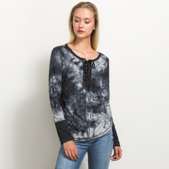 Hem & Thread Tops - NWT HEM & THREAD STITCH FIX Tie Dye Lace Up Top